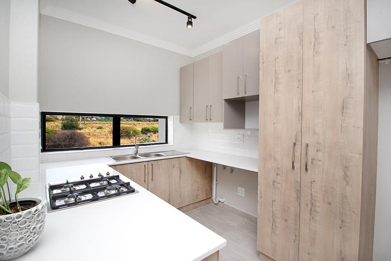 2 Bedroom Property for Sale in Hartenbos Heuwels Western Cape